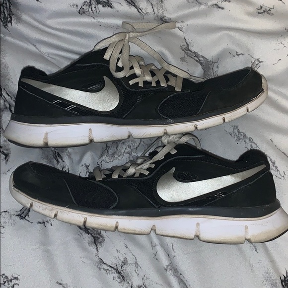 NIKE HOODIE&SHOE BUNDLE - Picture 2 of 6